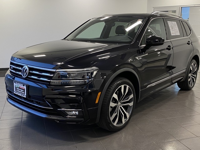 Certified Pre-Owned 2020 Volkswagen Tiguan 2.0T SEL Premium R-Line 4Motion